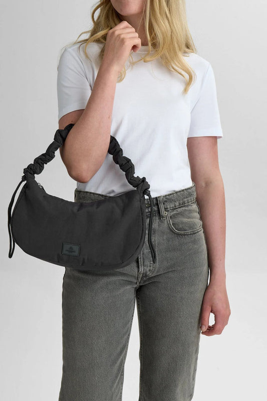 CraveMBG Handtasche. Schwarz. Recyceltes Polyester. Markberg