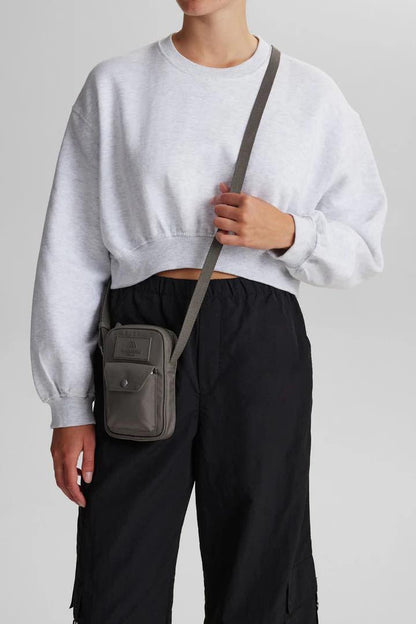 DarlaMBG Handytasche. Unifarbenes Braun. Unisex. Wasserabweisend. Markberg