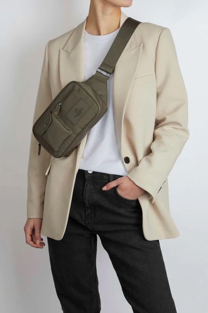 DarlaMBG bæltetaske til ham og hende. Unisex. Monochrome grøn olive. Markberg