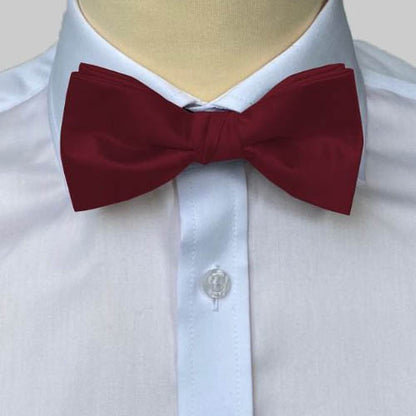 Moderne butterfly med matchende pynteklud. Red wine. Connexion Tie